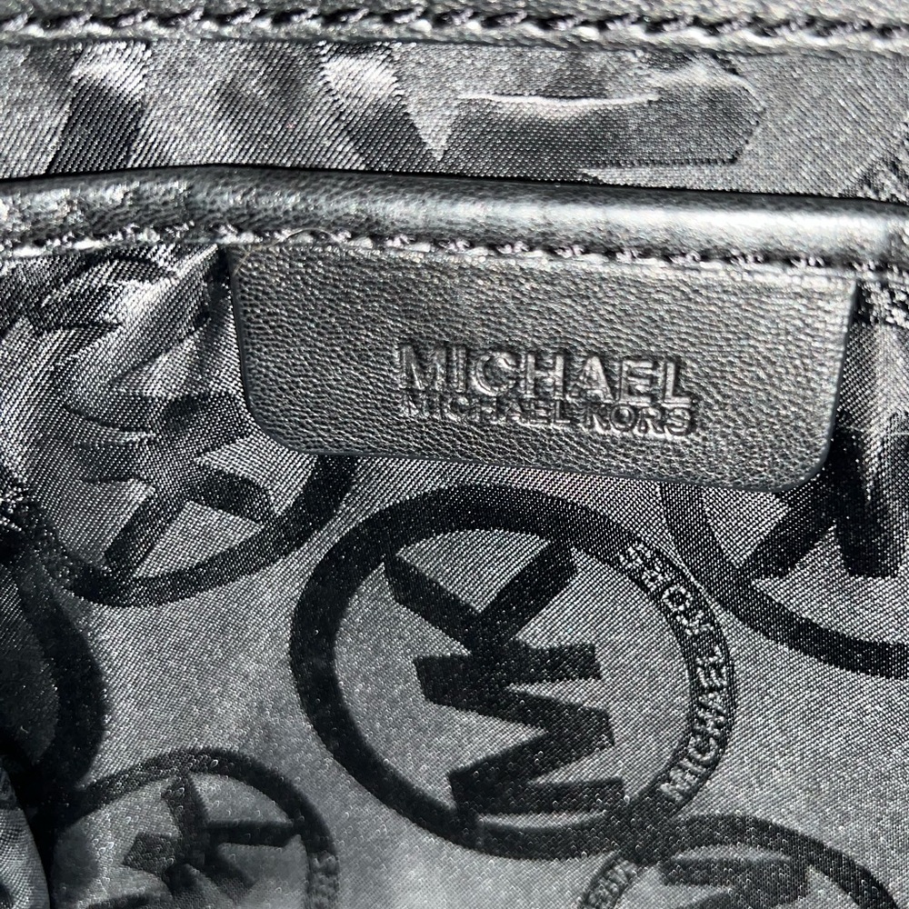 Michael Kors Large Hamilton Quilted Tote - Picture 6 of 10